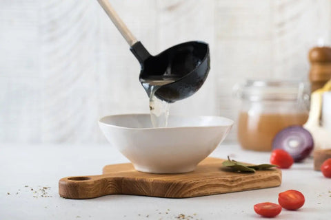 A Review of the Bone Broth Diet: Good idea or not for Weight Loss?