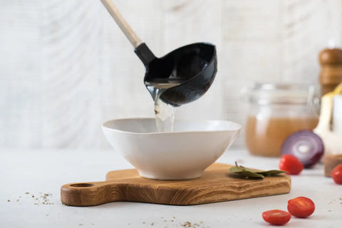 A Review of the Bone Broth Diet: Good idea or not for Weight Loss?